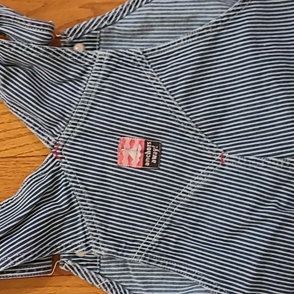 VINTAGE DISNEY WINNIE THE POOH SHORT OVERALLS - Picture 8 of 12